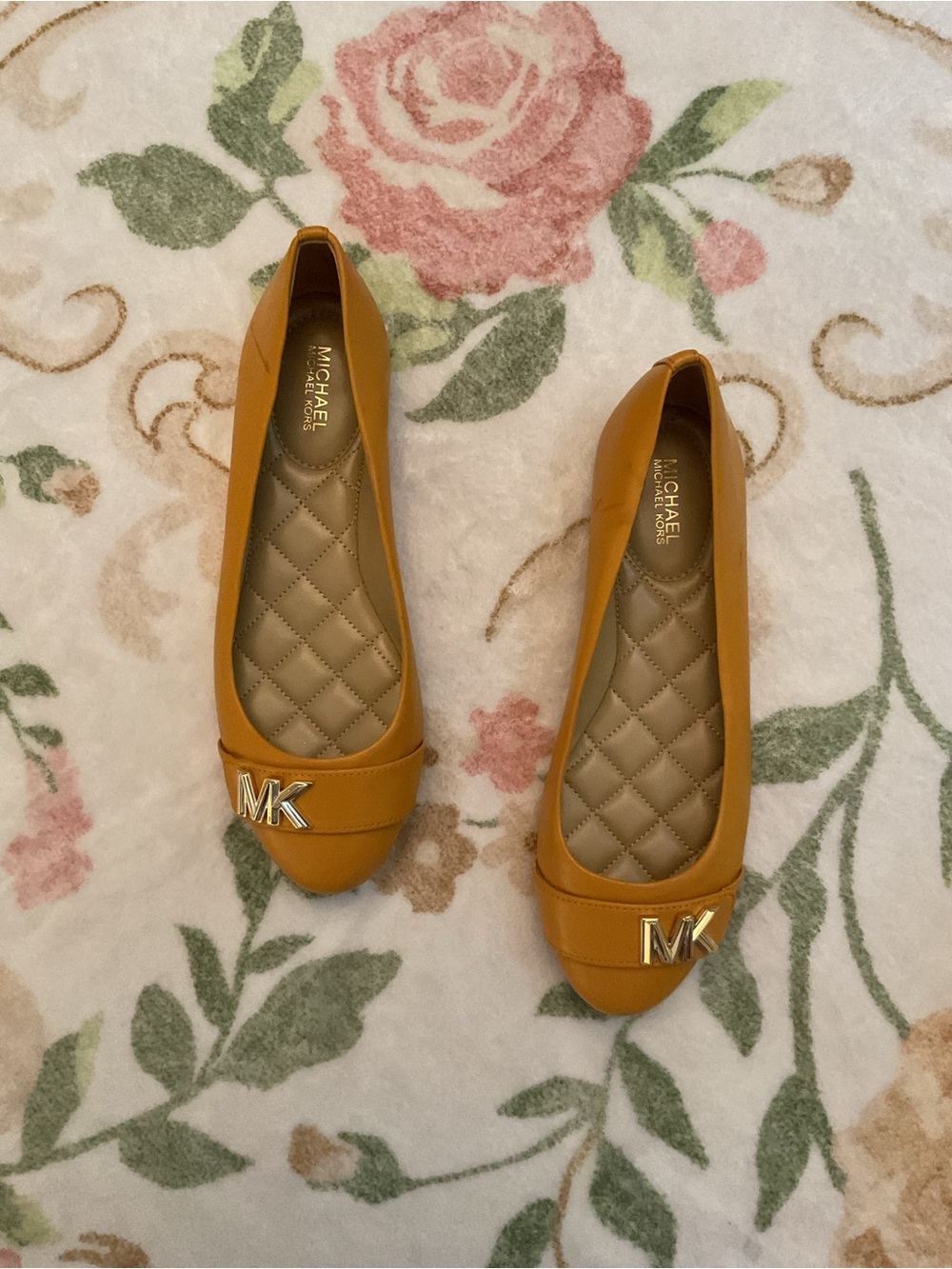 Michael Kors Mustard Yellow Leather Logo Ballet Flats size 6